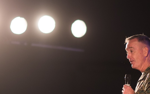 CJCS 2015 holiday troop visit