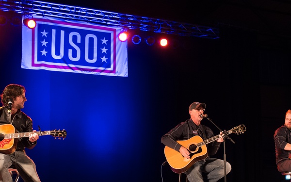 CJCS 2015 holiday troop visit