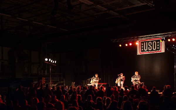 CJCS 2015 holiday troop visit