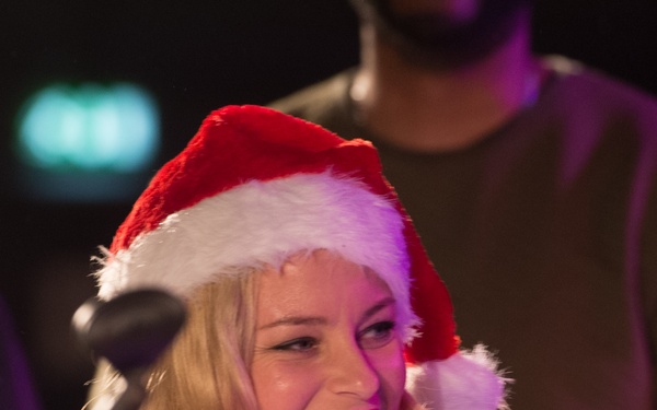 CJCS 2015 holiday troop visit