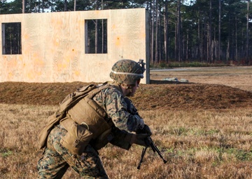 Locate, close with and destroy: 'Teufelhunden' enhances foundation on infantry skills