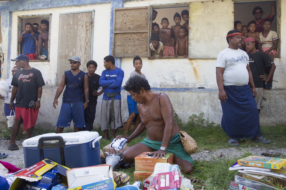 Air Force delivers hope and goodwill to Fais island