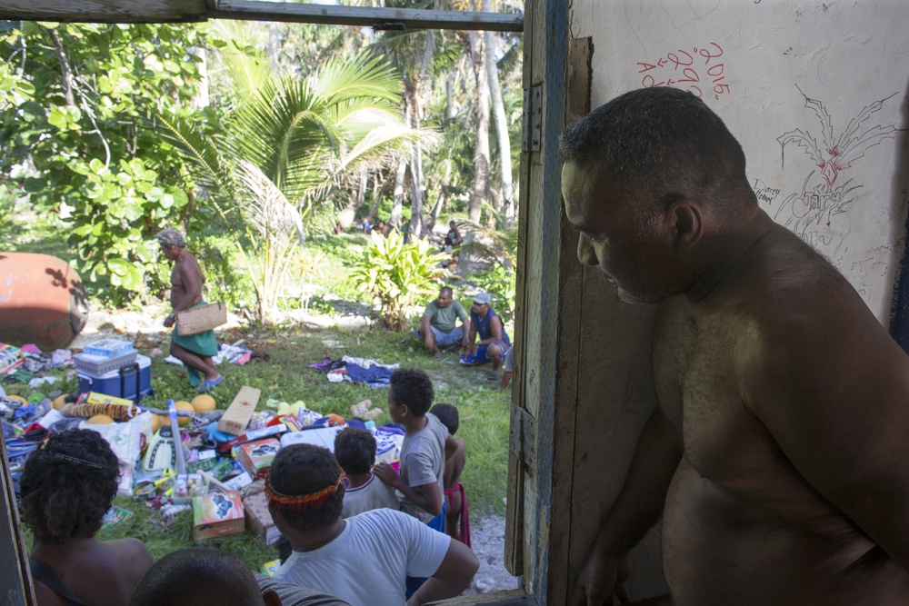 Air Force delivers hope and goodwill to Fais island