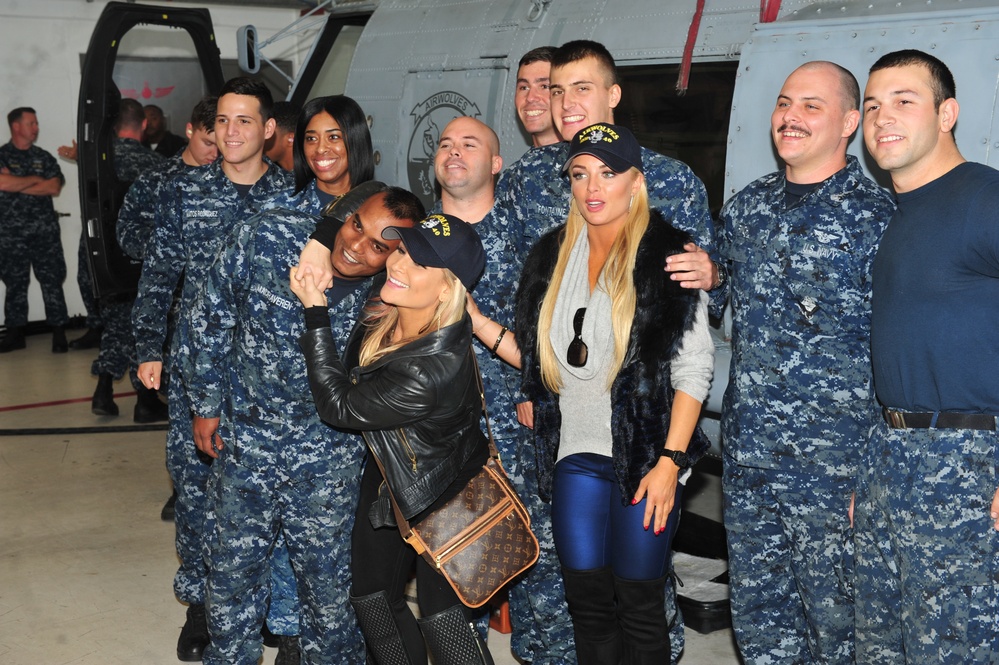 Tribute to the Troops