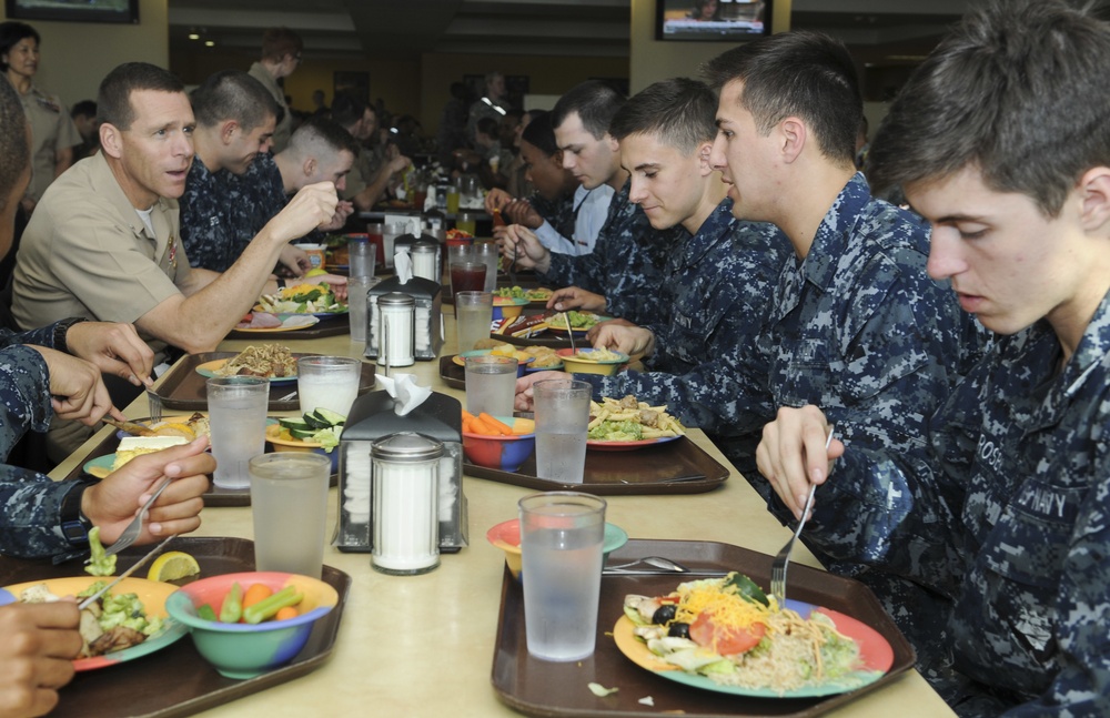 Corpsment students have lunch