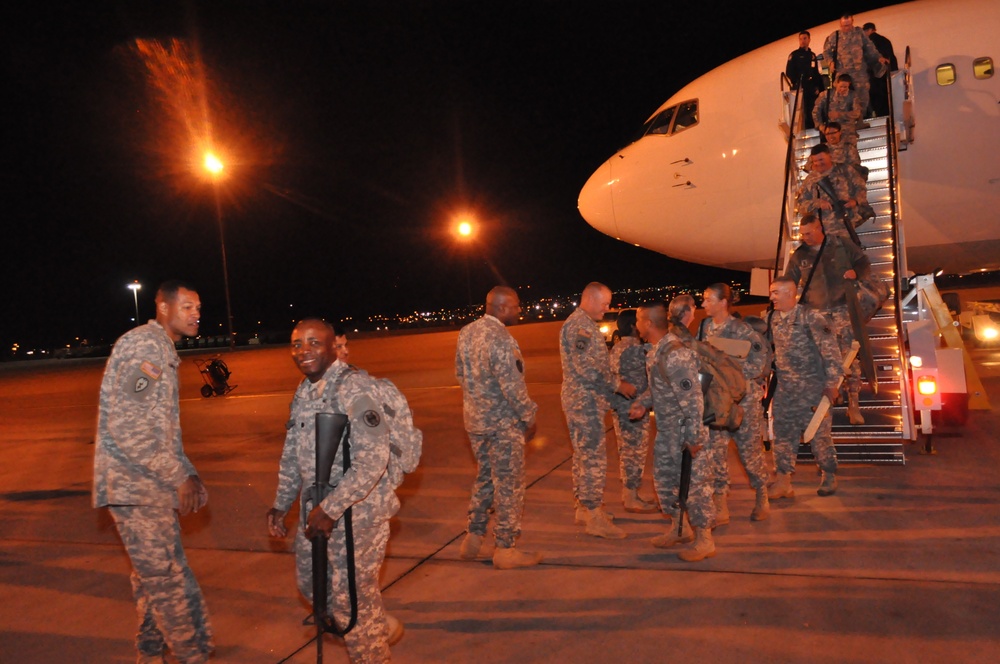 324 MPs return from Gitmo on Thanksgiving