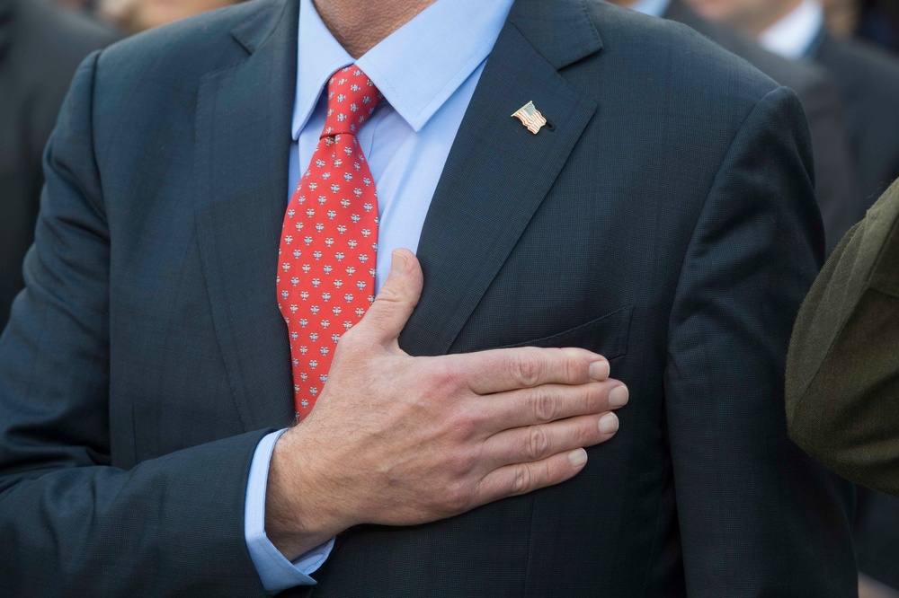 Secretary of defense attends 2015 Army Navy Game