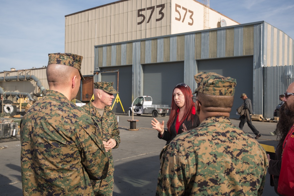 Major General Hudson Visits MCLB Barstow