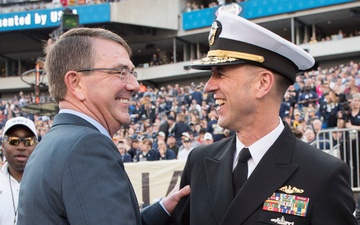 Secretary of Defense attends 2015 Army Navy game