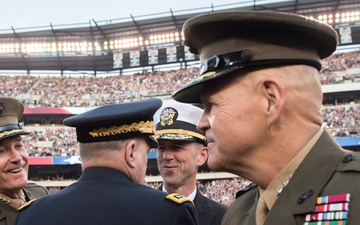CJCS attends 2015 Army Navy game