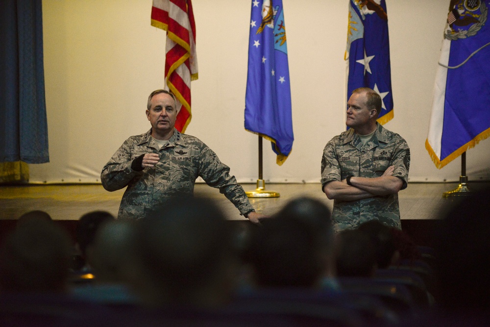 Morón Airmen welcome, engage with senior Air Force leaders