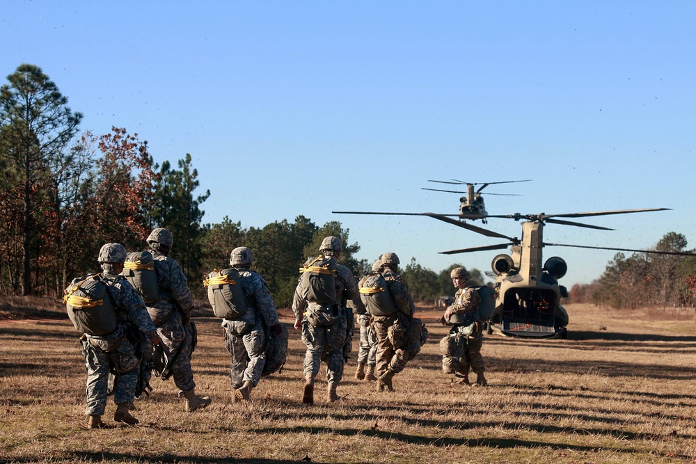 CH-47 Chinook airborne jump