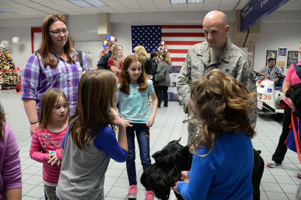 Airmen support Snowball Express 2015