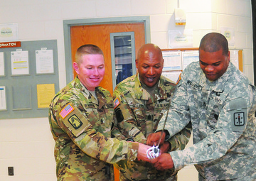 Quartermaster instructors receive Army instructor badges
