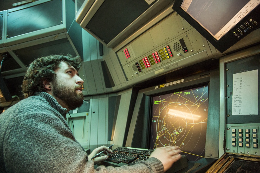 MCAS Beaufort Air Traffic Control assists local pilot