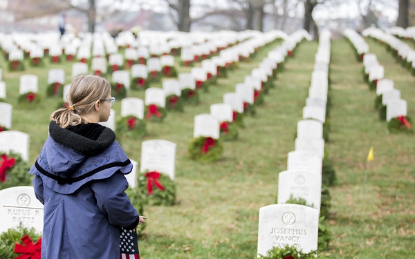 Arlington National Cemetery adorned in wreaths