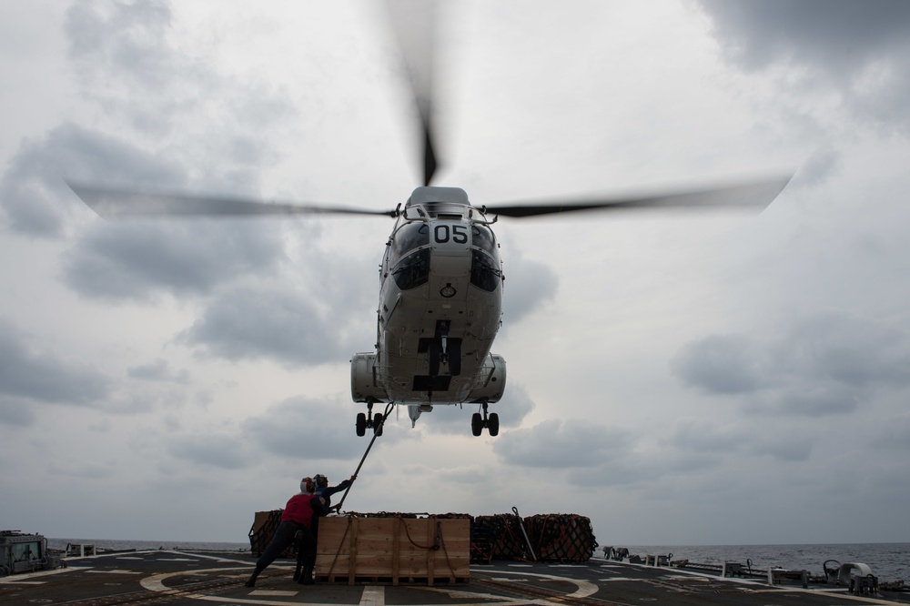 USS Mustin (DDG 89) operations