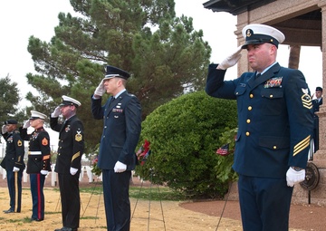 Honoring Fallen Heroes volunteers place wreaths at Fort Bliss National Cemetery