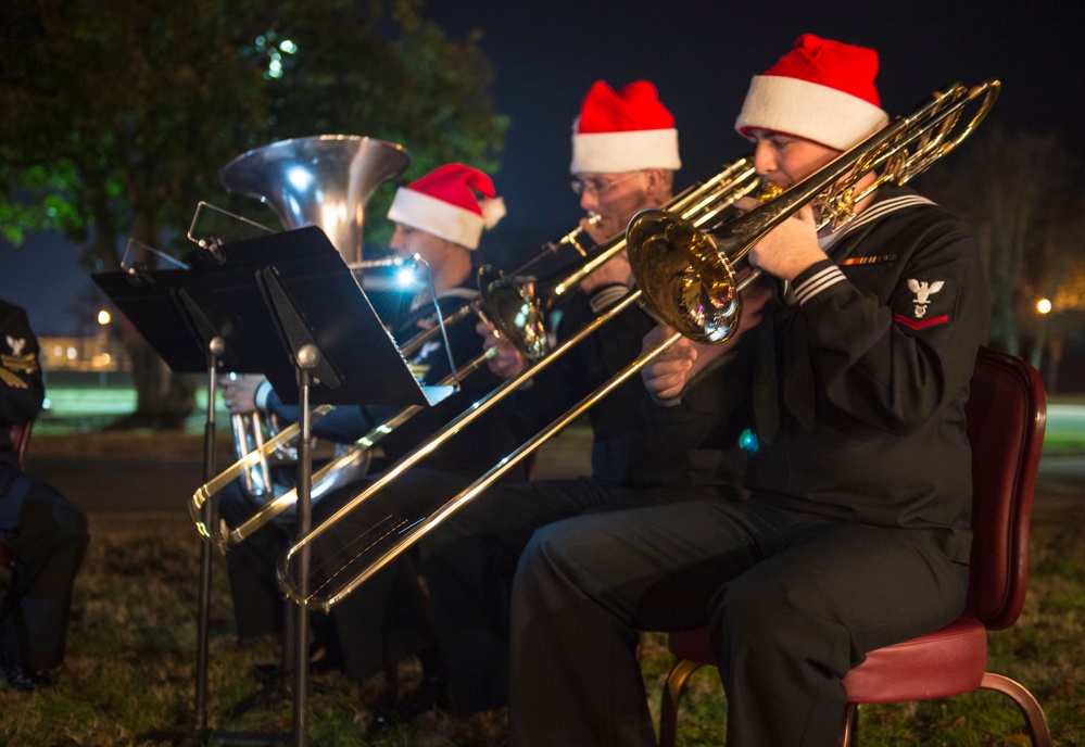 Christmas tree lighting