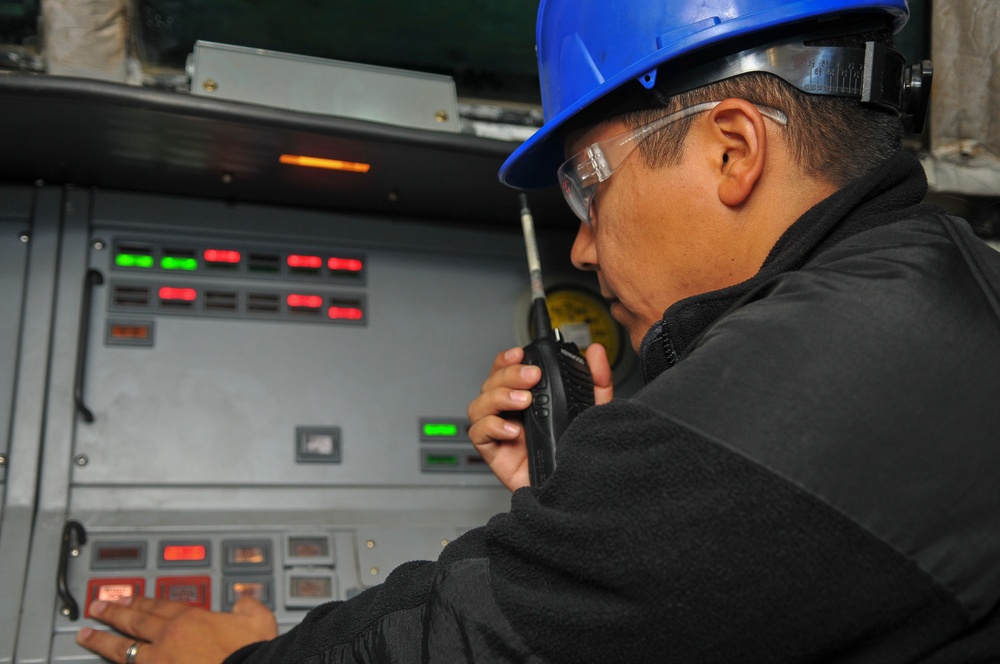 USS Abraham Lincoln (CNV 72) operations