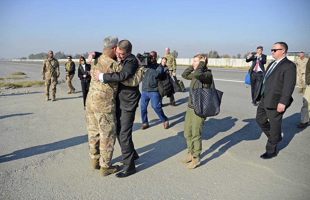 US Defense Secretary Ash Carter visits Forward Operating Base Fenty – Jalalabad, Afghanistan