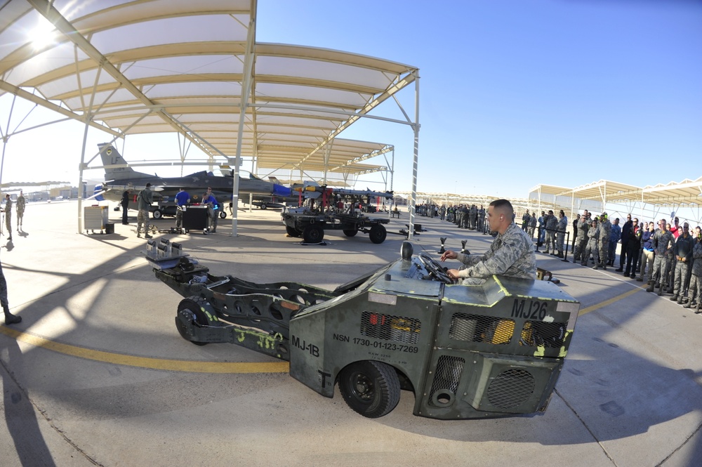 F-35 weapons loading