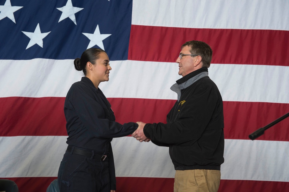 Secretary of defense visits USS Kearsarge
