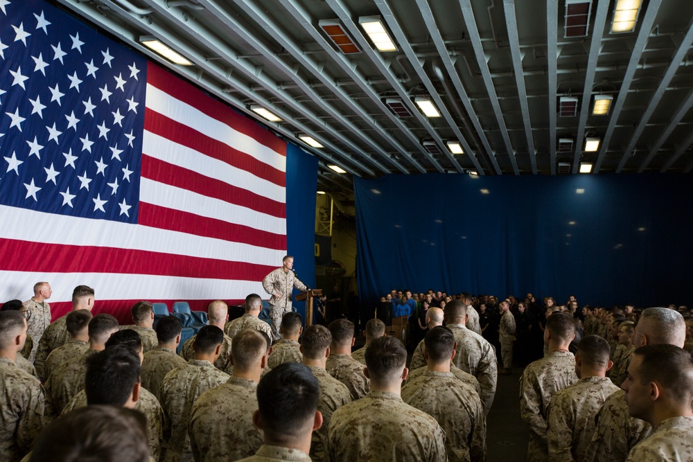 Secretary of defense visits USS Kearsarge