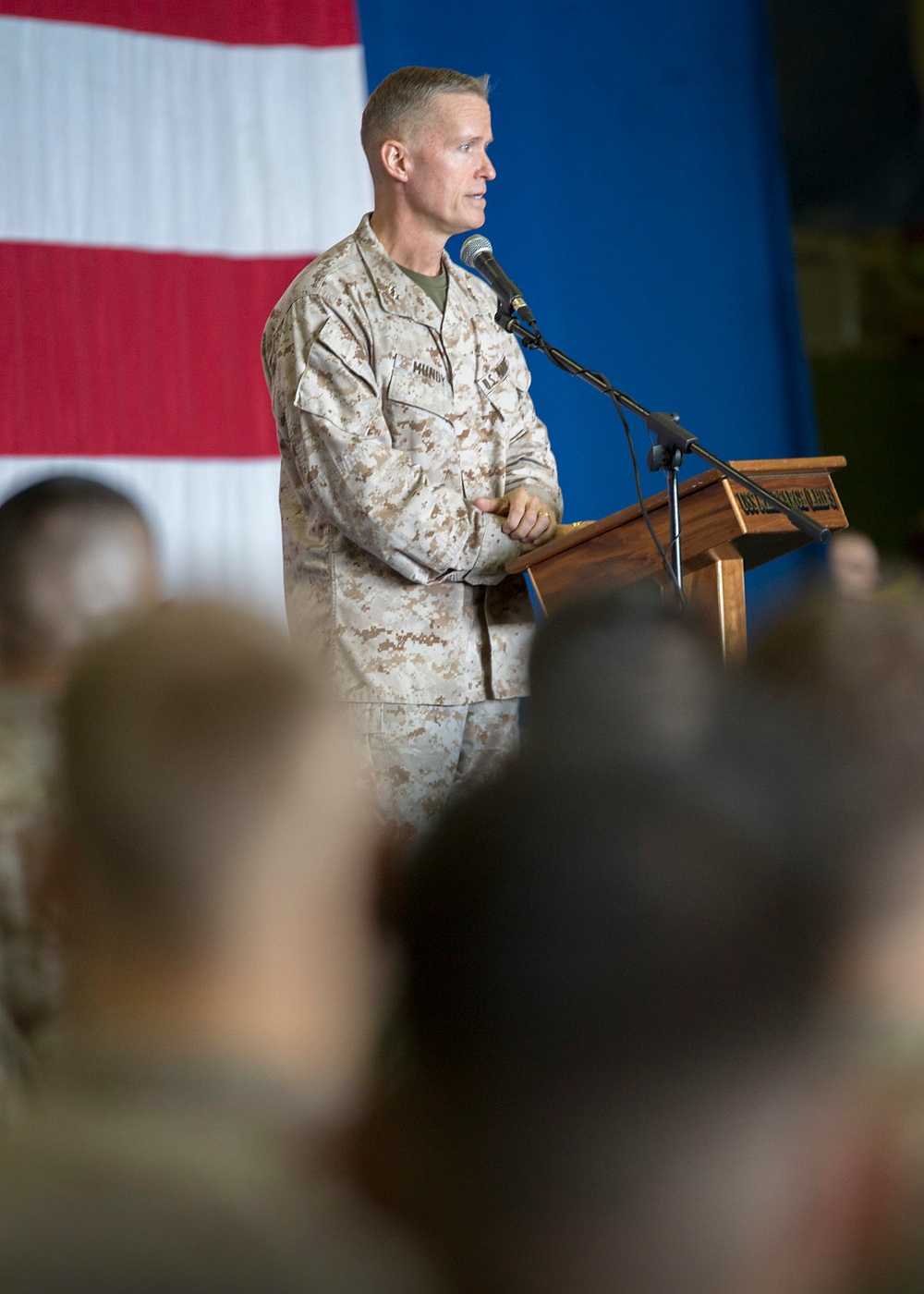 Secretary of defense visits USS Kearsarge