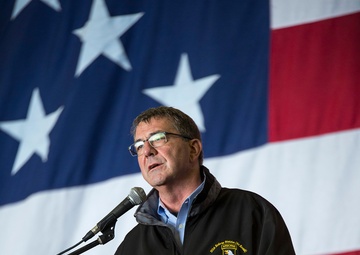 Secretary of defense visits USS Kearsarge