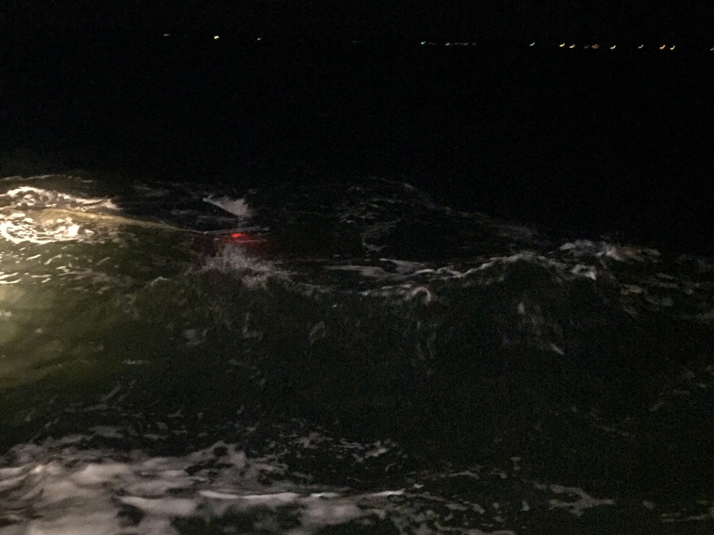 Coast Guard, local responders work together to rescue 2 from Patomac