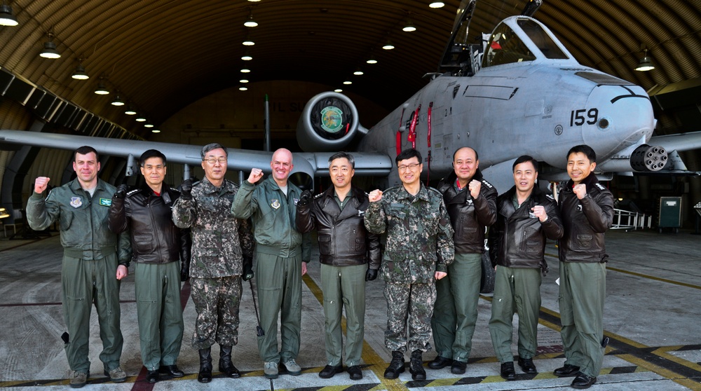 ROKAF 3-star receives Osan immersion
