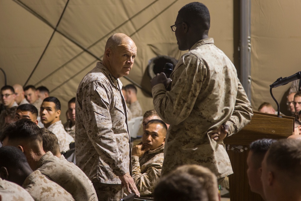 Commandant of the Marine Corps addresses Marines and Sailors from SPMAGTF-CR-CC