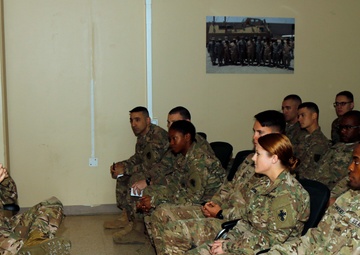 CSA, SMA focus on leader development with US Army Central