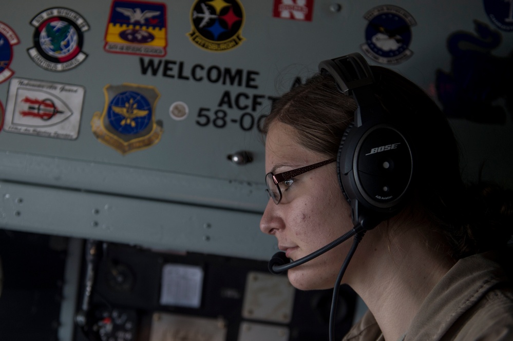 340th EARS refuels British and Aussie fighters