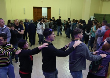 Generosity knows no boundaries: Marines, Sailors bring Christmas spirit to Sicilian orphanage