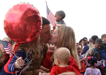 'Best Christmas present ever': 1023rd Engineer Company returns home on Christmas Eve from deployment