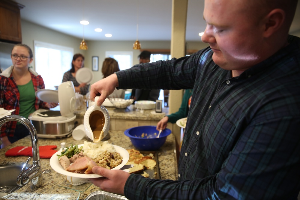 No place like home: Marines celebrate the holiday with San Diego families