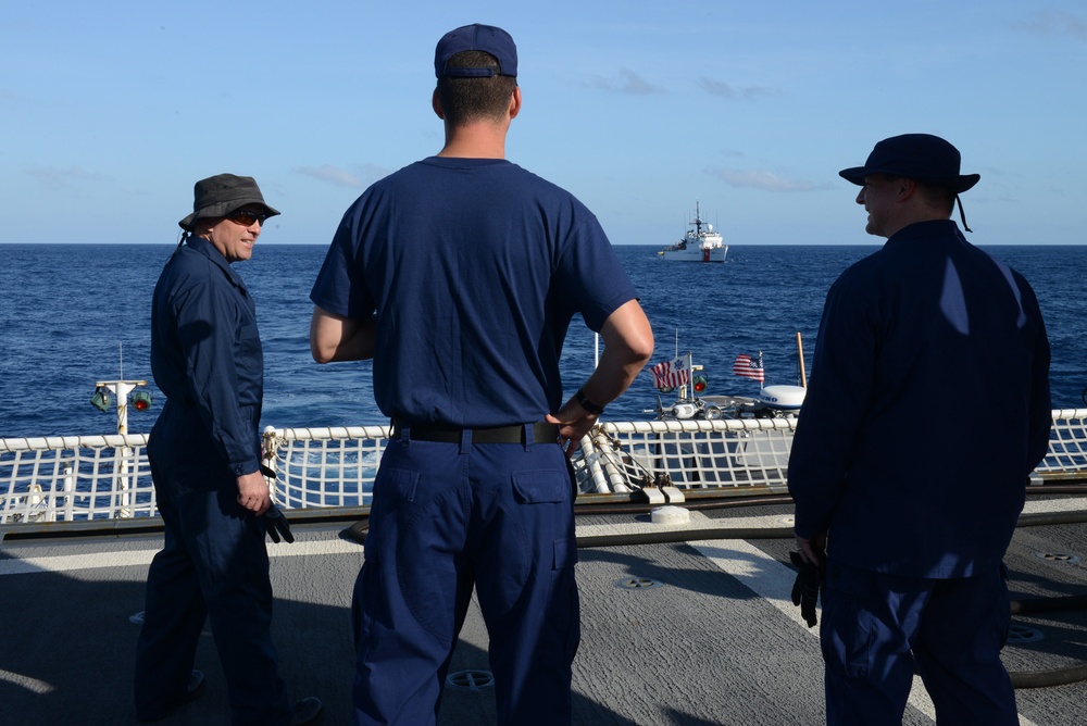USCGC Stratton teams up with USCGC Escanaba to patrol Eastern Pacific Ocean