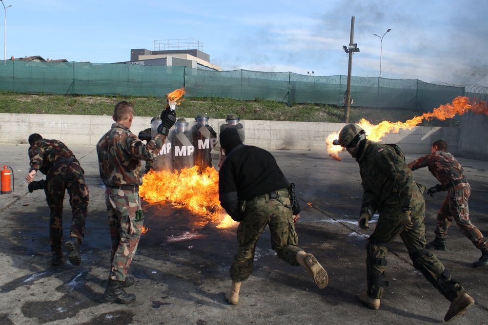 Fresh Polish Soldiers rotate into KFOR Mission in Eastern Kosovo