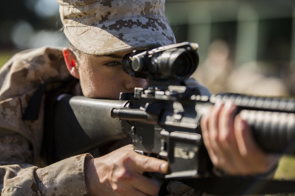 Parris Island recruits learn to shoot like Marines