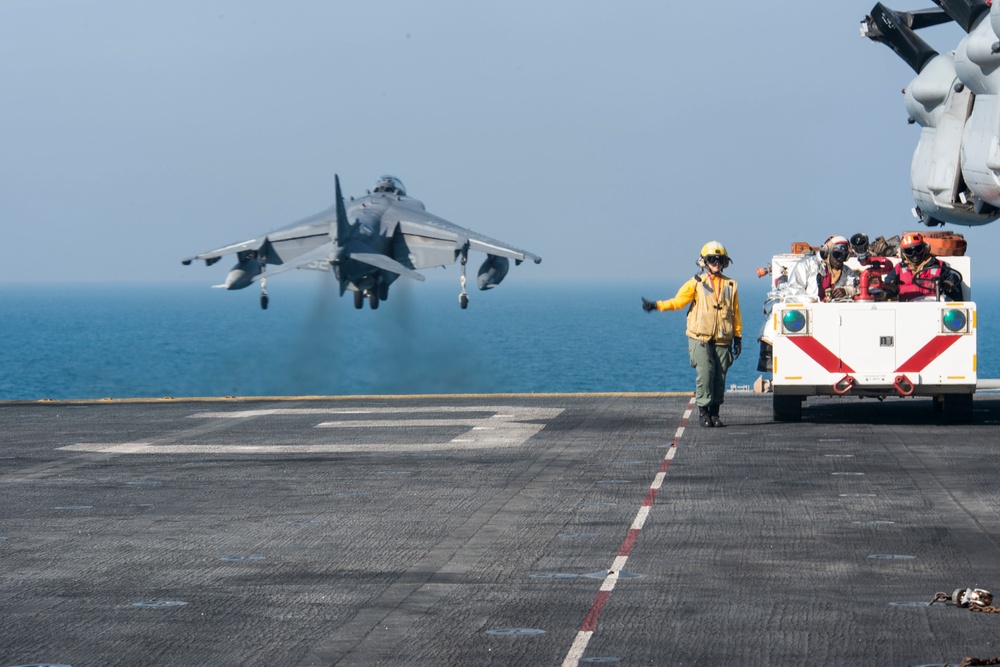 Flight deck operations aboard USS Kearsarge