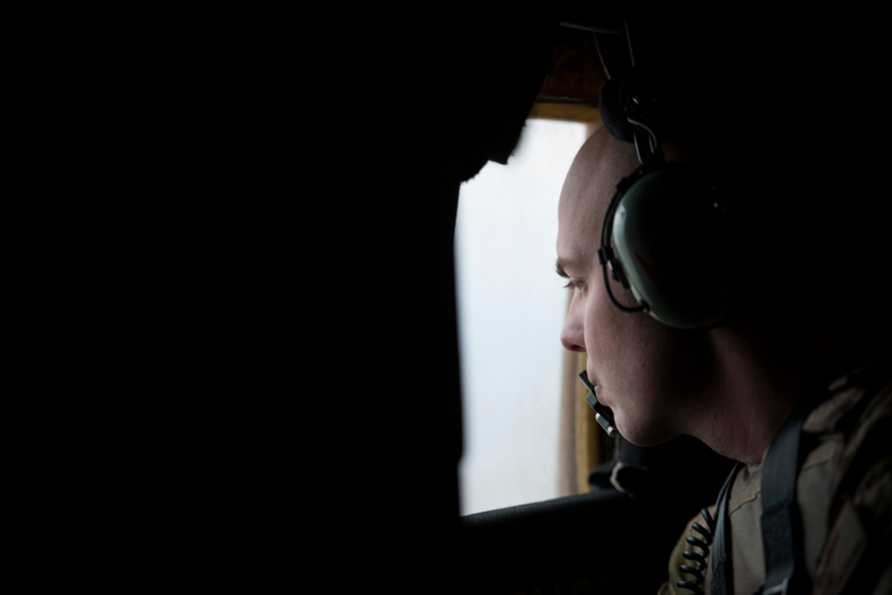 774th EAS loadmasters fix problems 'on the fly'
