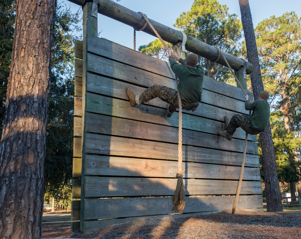 Marine recruits conquer fears on Parris Island’s Confidence Course