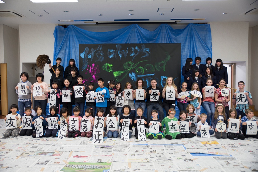 Calligraphy event spells out fun for everyone