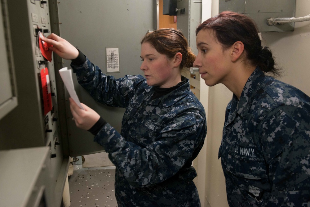 USS John C. Stennis sailors conduct training