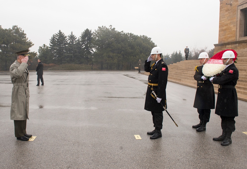 Chairman participates in wreath laying ceremony
