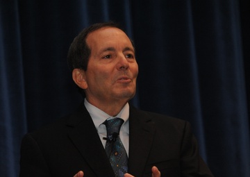 Maxwell hosts storytelling lecture