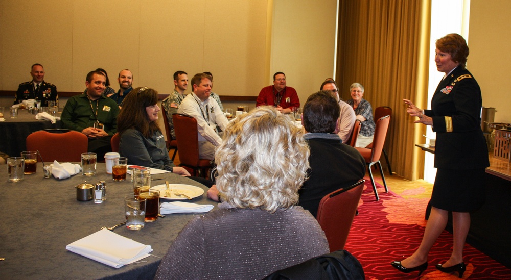 Maj. Gen. Combs talks to band directors at AAB16