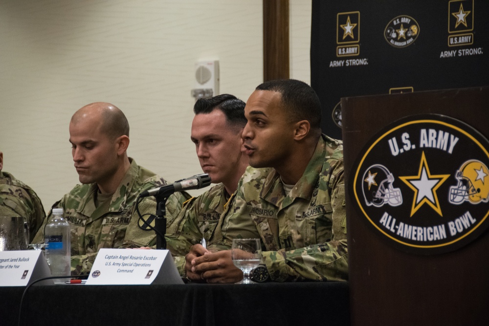 Soldier mentors share their Army story during panel discussions